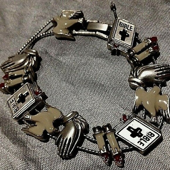 Religious Slide Bracelet Holy Bible/White Doves/Praying Hands VTG 1980's - Picture 8 of 8